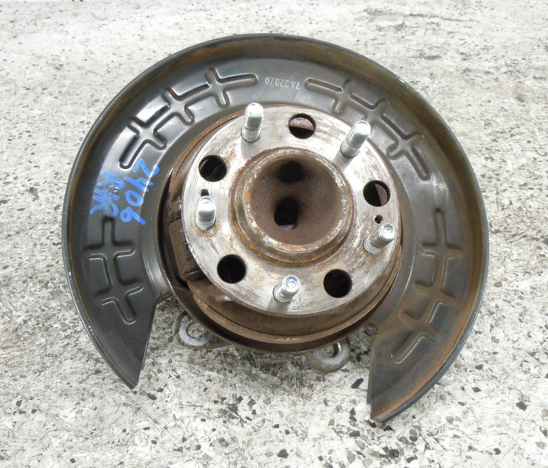 2015-2019 Hyundai Sonata Rear Spindle Knuckle Hub Passenger Right RH OEM