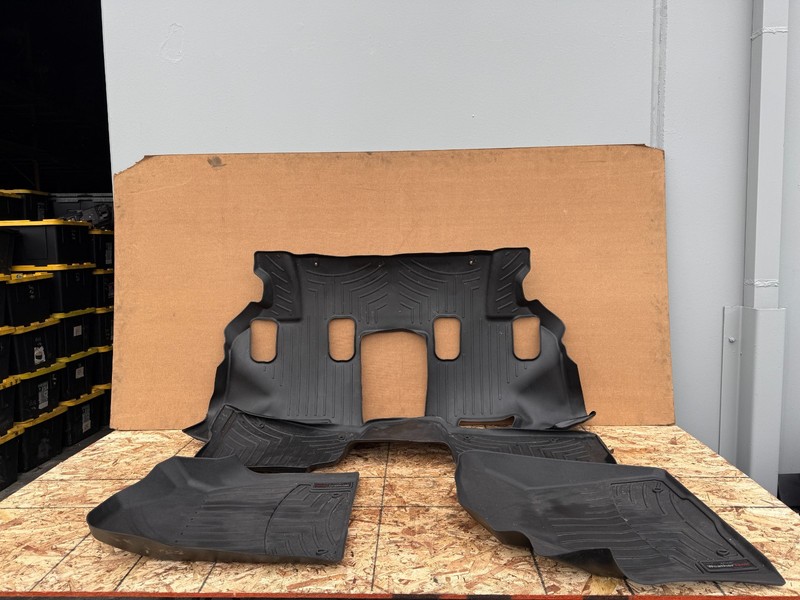 INFINITI QX80 14-24 OEM FRONT REAR WEATHERTECH RUBBER FLOOR MAT LINERS (SET)