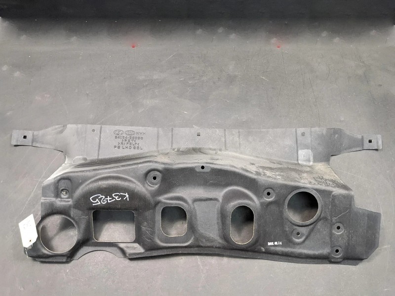 Dashboard Panel Insulator 2019 Kia Soul 84124-B2050 2014 2015 2016 - 2018