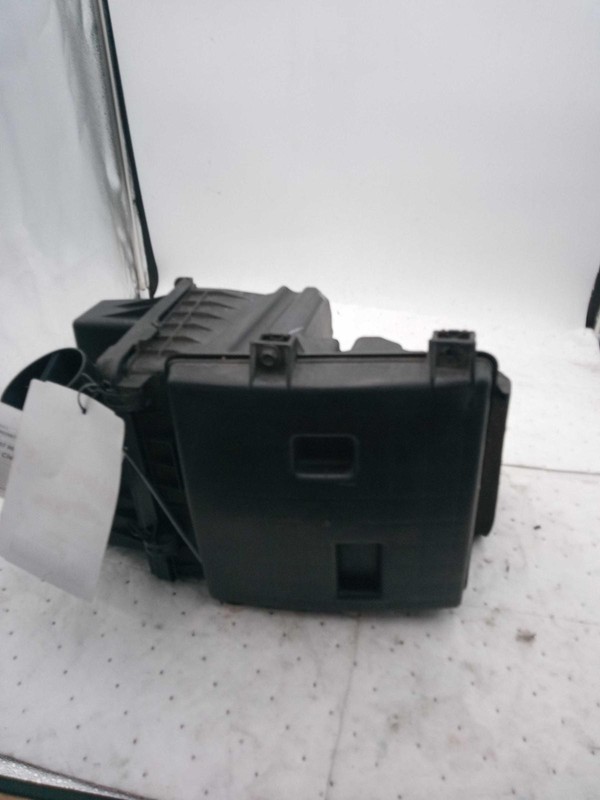 2007 Buick Rendezvous Air Cleaner Assembly OEM Used 3.5L 130K Miles
