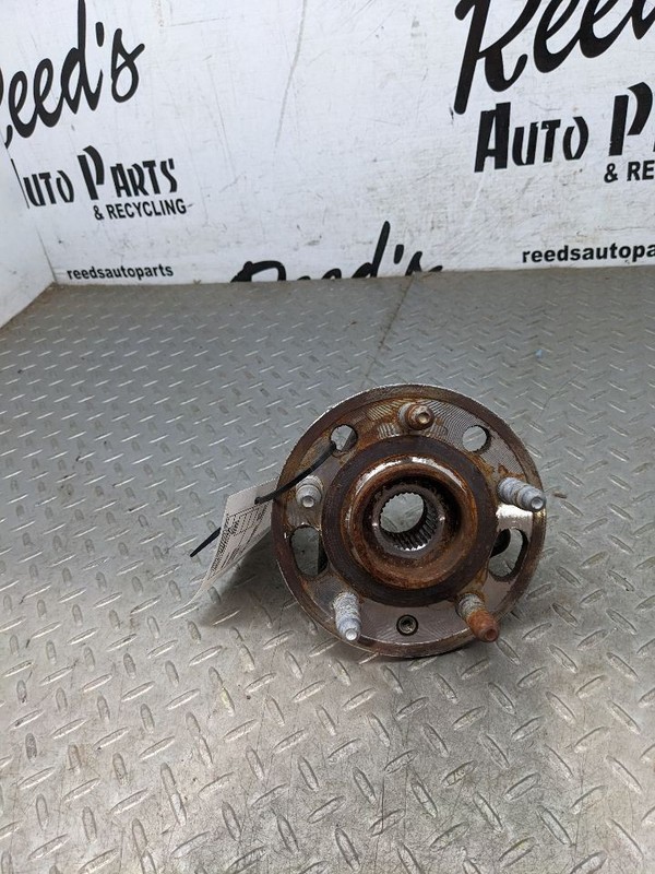 Rear Hub 23216846 Fits 2014 CTS Sedan 1520581 1190671