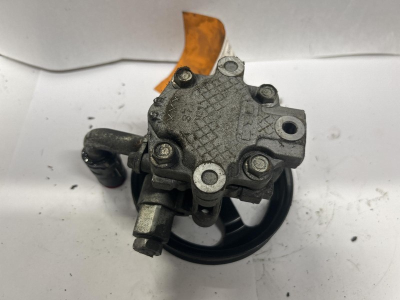 2013 CHRYSLER 200 power Steering Pump 2.4L 6 speed 52k miles OEM 13