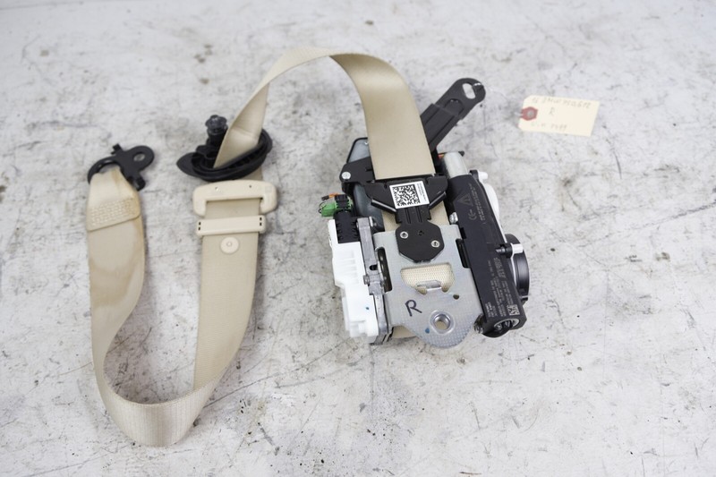 16-19 BMW G11 G12 740 750 Right Passenger Seat Belt Retractor Canberra Beige