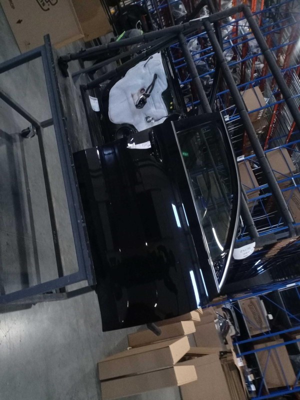 2015 Volkswagen Passat Right Front Door Black OEM Used 97k Miles