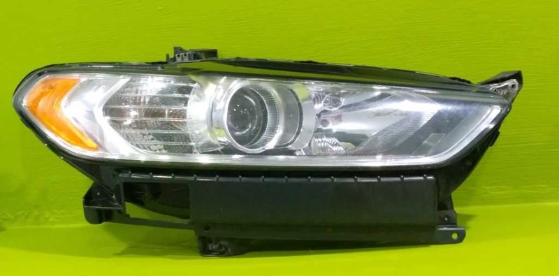13 14 15 16 FUSION PASSENGER RIGHT HEADLIGHT LAMP OEM 3705-37