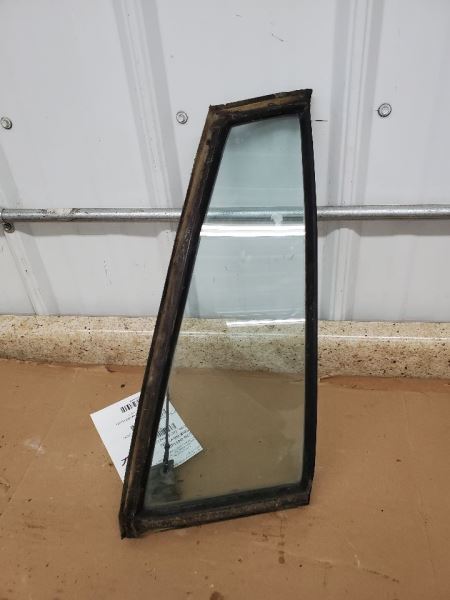 Passenger Rear Door Vent Glass Sedan Excluding LS Fits 80-90 CAPRICE 284405