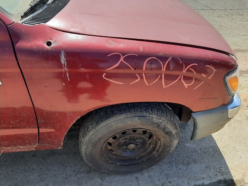 95 96 97 98 99 00 TOYOTA TACOMA PASSENGER RIGHT FENDER RED-3K4