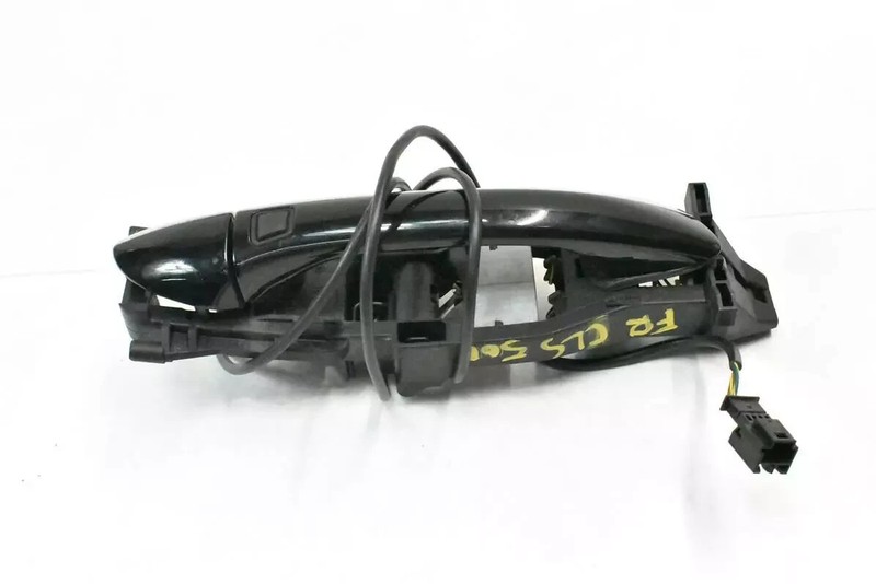 06-11 Mercedes W219 CLS500 CLS63 Front Right Exterior Door Handle Keyless Go OEM