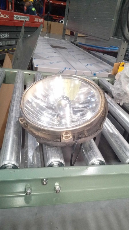 2014 Jeep Wrangler Left Headlight Assembly Grey OEM 271520 157k Miles