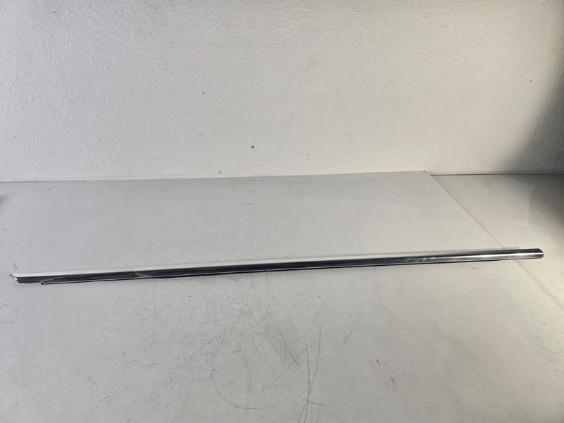 2010 2016 BMW 528i Right Passenger Front Door Outer Molding Trim OEM Aluminum