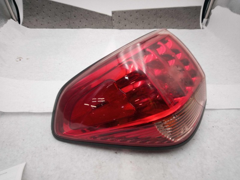 2017 INFINITI QX80 Left Tail Light Assembly Blue 146038 Used 105K Miles