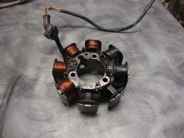 86 Honda XR250R Dirt Bike Engine Stator Magneto Coil Alternator XR250 XR 250 A4