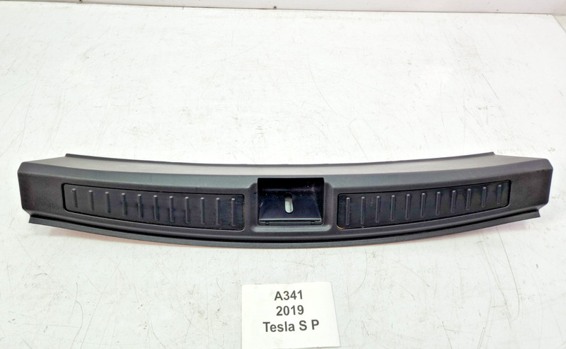 ✅ 2012-2020 OEM Tesla Model S Rear Trunk Sill Scuff Plate Molding Trim Cover*
