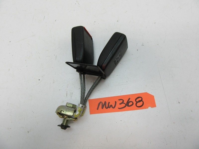 REAR BACK CENTER SEAT BELT BUCKLE SEATBELT BUCKLES DUAL DOUBLE LATCH END CAR