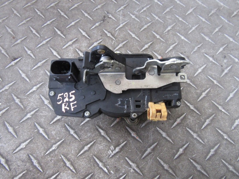 2006 PONTIAC GRAND PRIX RIGHT PASSENGER FRONT DOOR LATCH LOCK ACTUATOR 3.8L