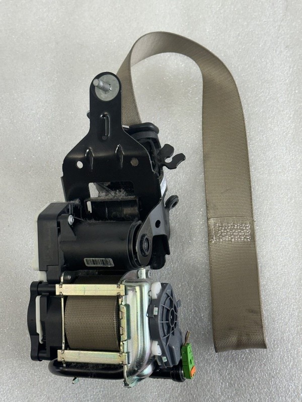 2010-2013 MERCEDES E350 E550 C207 A207 LEFT FRONT SEAT BELT ALMOND THRU 12/01/12