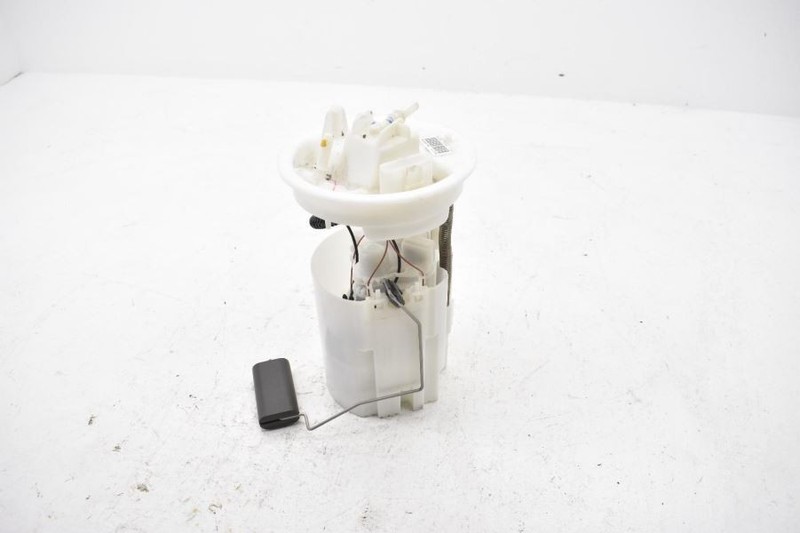 Fuel Pump Assembly Tank Mounted 2.0L VIN G Fits 10-13 MAZDA 3 221252