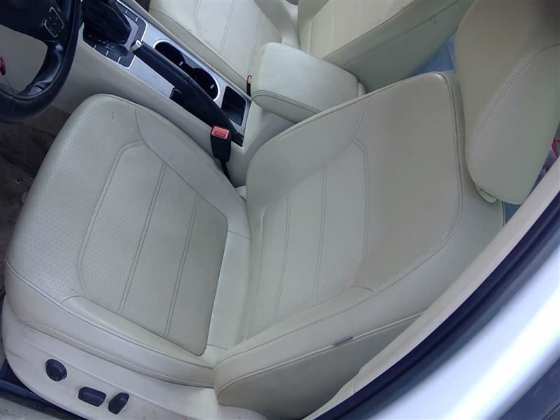 Driver Front Seat SRS Leatherette Electric Fits 12-15 PASSAT 574951