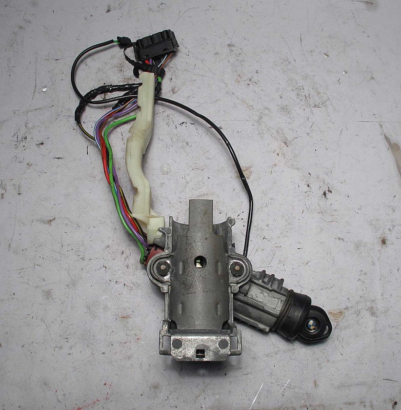BMW E36 Ignition Steering Lock Switch w Key 5-Spd Manual 1995-1998 318 325 328