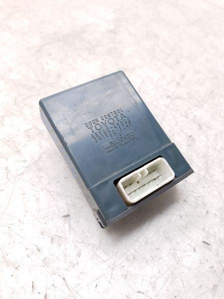 1994 TOYOTA 4RUNNER SR5 V6 4WD AT POWER DOOR CONTROL MODULE ECM