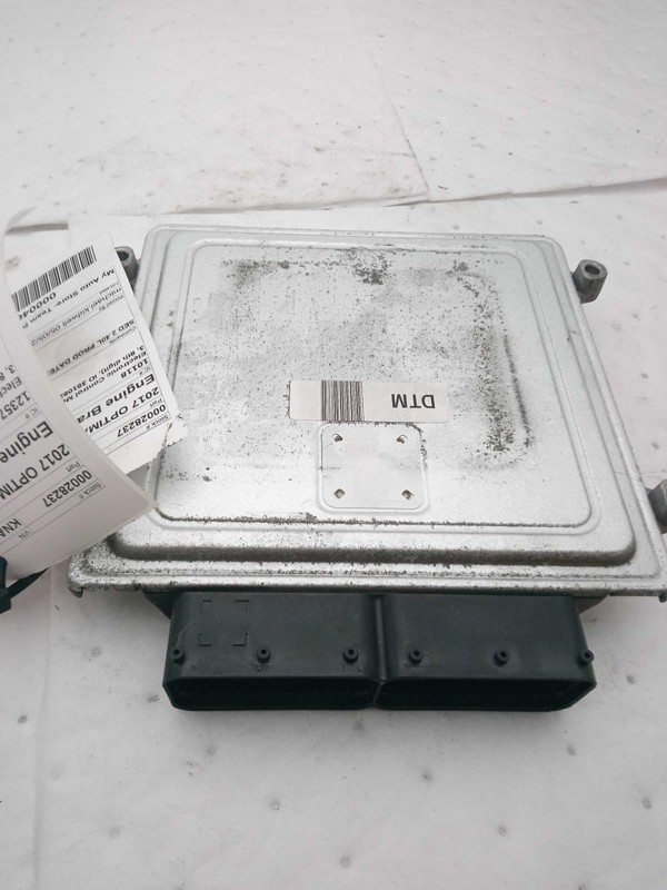 2017 KIA Optima Engine Control Module ECM 2.4L OEM 67000 Miles Silver
