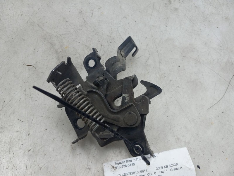 08 SCION XB HOOD LATCH