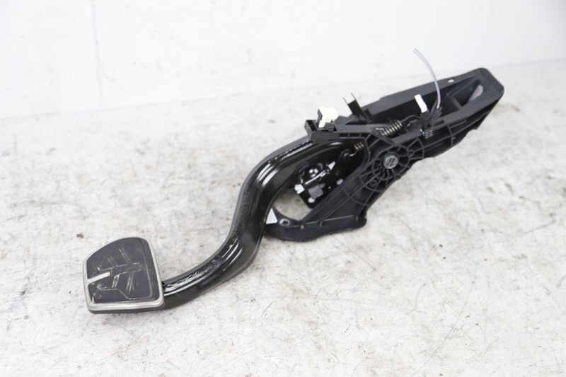 2017 - 2022 BMW M550i 540i 530i G30 BRAKE STOP PEDAL OEM