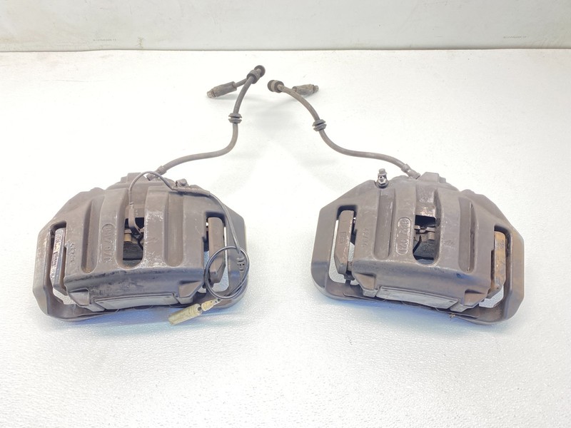06-10 BMW E60 E63 E64 M5 M6 Front Left Right Brake Caliper Shoe Housing Set OEM✅