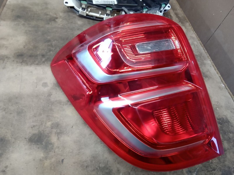 Driver Left Tail Light Fits 16-17 EQUINOX 580774