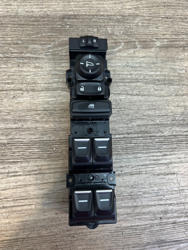 2023-2024 Honda Pilot Window Switch Left Side ASSY OEM 35750-T90-A11