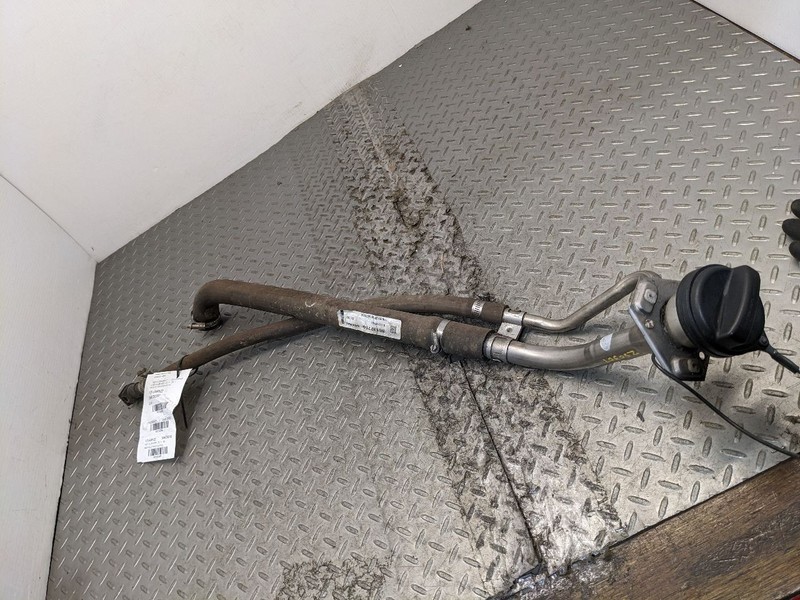 2017-2020 CHEVROLET Suburban oem Fuel Tank Filler Pipe 1185088