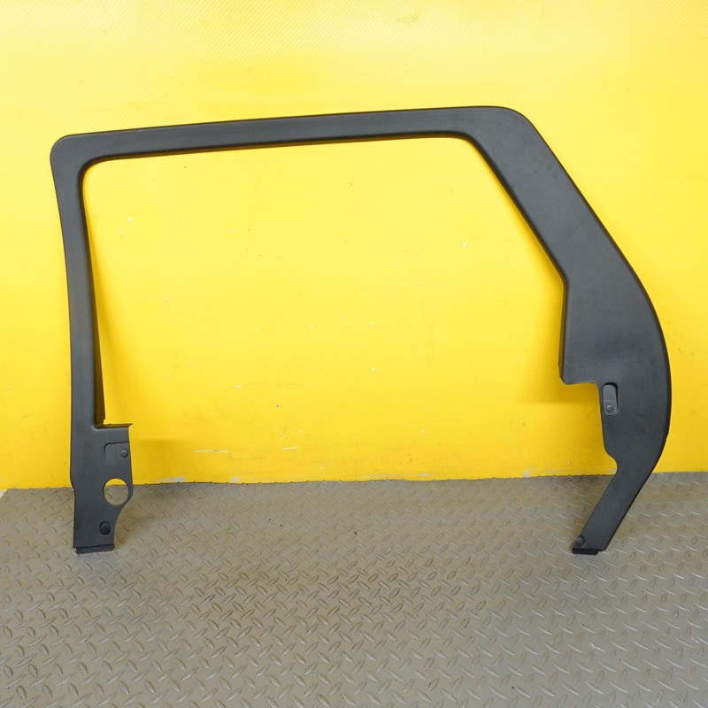 2021-2024 DODGE DURANGO REAR RIGHT SIDE DOOR WINDOW FRAME TRIM COVER 1GX32TRM
