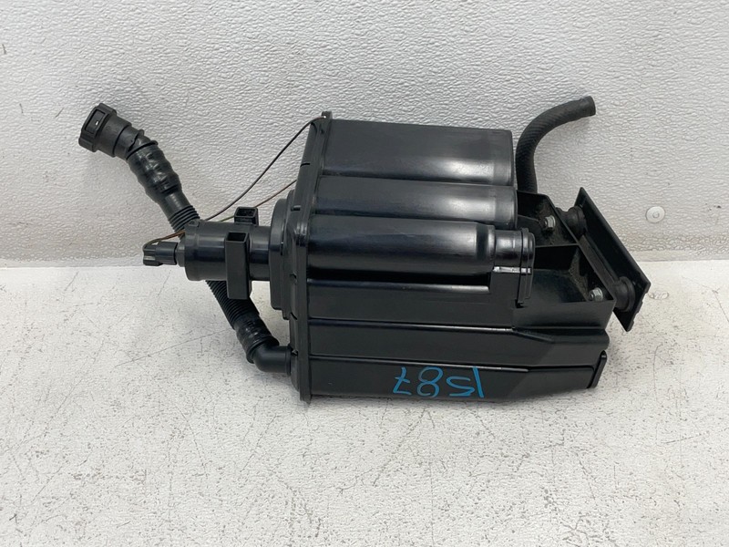13 14 15 16 Mercedes SL550 R231 Fuel Vapor Charcoal Canister Tank 4.6L 1587 OEM