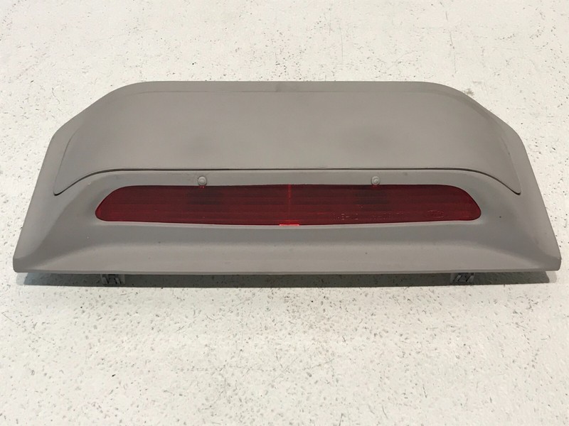 98-02 LINCOLN TOWN CAR High Mounted Rear Interior Stop Third 3rd Light Lamp