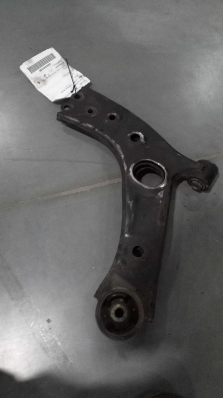 2016-2020 KIA SORENTO Right Front Suspension Control Arm 488566 Used 98K Miles