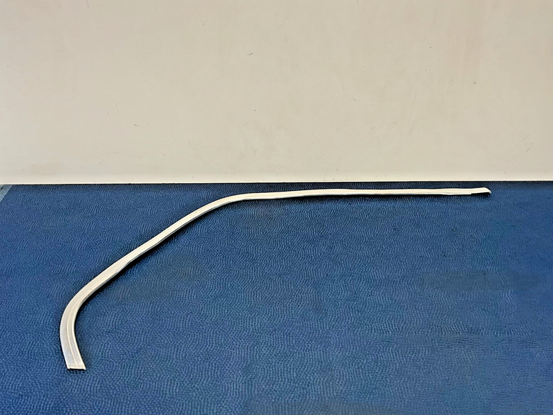 85–91 BMW E30 Rear Right Passenger Covering Window Chrome Strip Molding Trim OEM
