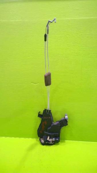 01 02 03 04 05 06 07 SEQUOIA SR5 PASSENGER RIGHT REAR DOOR LOCK LATCH 2452-28