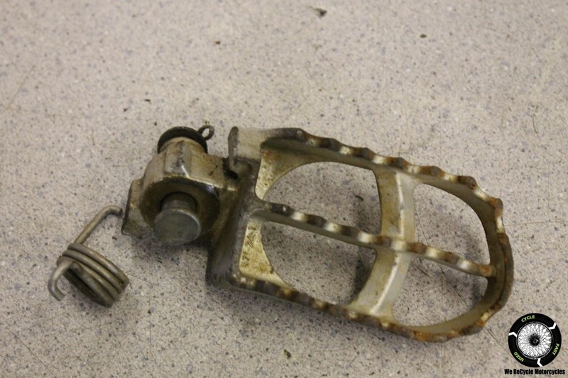 2009 Husqvarna TE310 LEFT FOOT REST PEG TE 310 09 footpeg