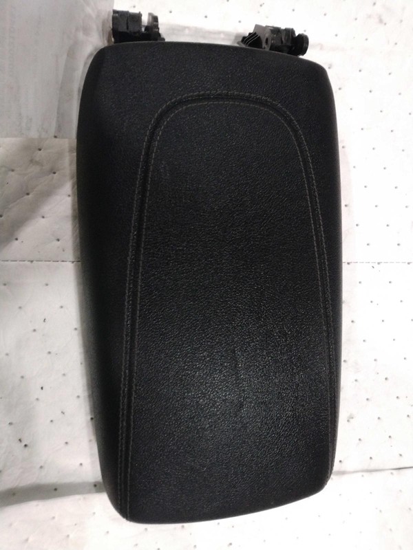 2018-2019 Buick Regal Center Console Lid Grey OEM 13485254 Used
