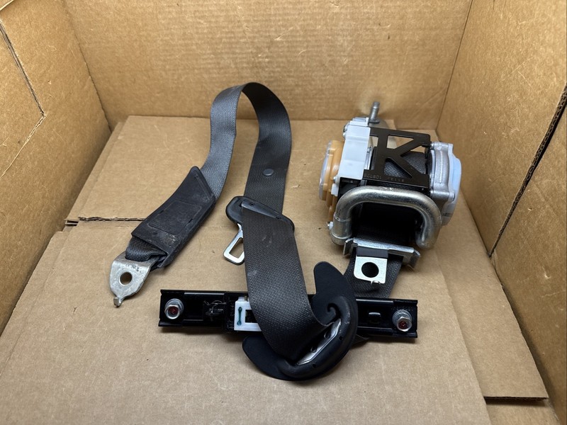 2016-2021 Civic Sedan Front Right Passenger Side Seat Belt Seatbelt Retractor