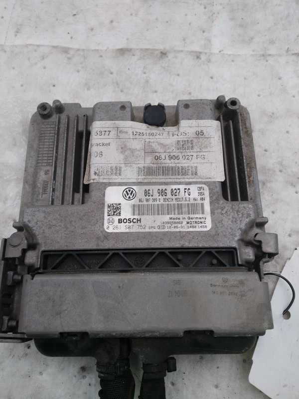 Used Engine Control Module (ECM) fits: 2013 Volkswagen Eos Electronic Control Mo