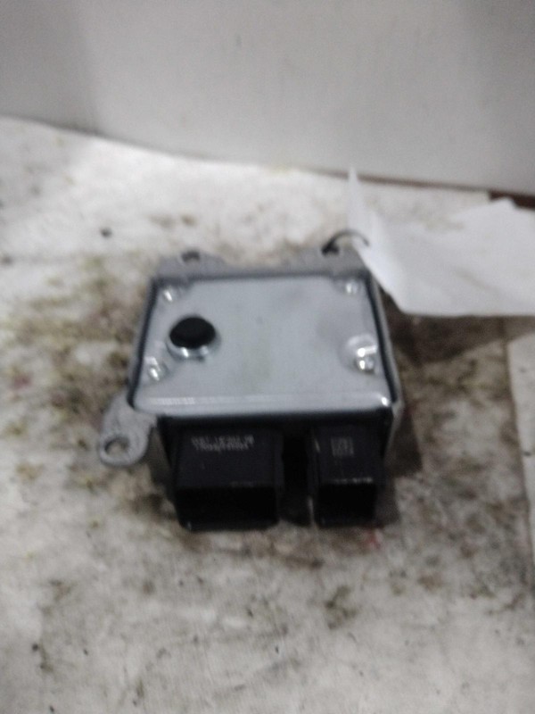 Used Air Bag Module fits: 2017 Ford Mustang Air Bag floor mounted between seats