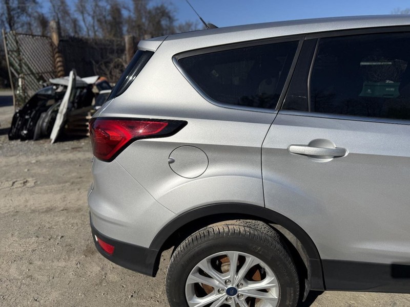2016-2019 Ford Escape Right Passenger Side Quarter Panel Silver