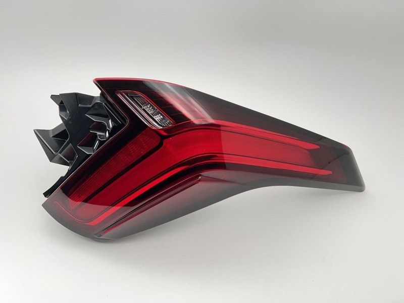 2020-2023 CADILLAC CT4 RIGHT TAIL LIGHT QUARTER MOUNT 2.0L AT AWD 8K 48827
