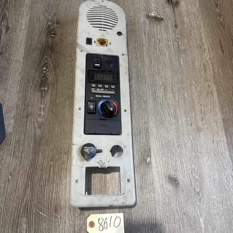 VOLVO TEMPERATURE CONTROLSWITCH, SLEEPER OEM - P/N: 20809974