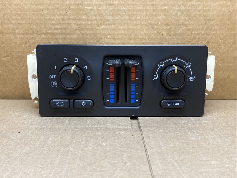 03-09 Chevy Trailblazer GMC Envoy Manual Climate Temperature A/C Heater 15195333