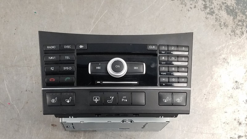 2011 Mercedes Benz AMG E 63 Navigation Command Radio Head Unit #4899 P6