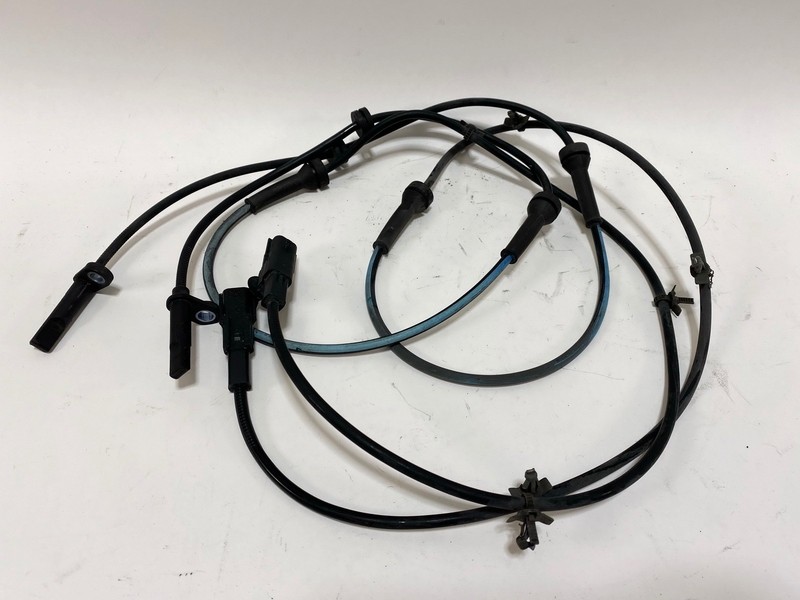 14-23 INFINITI Q50 FRONT LEFT & RIGHT SIDE WHEEL SPEED ABS SENSOR SET 2 OEM