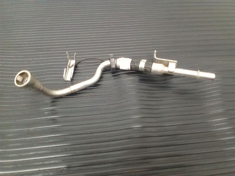 15-20 Chevrolet Tahoe 5.3L 6.2L Fuel Feed Tube To Injector Rail OEM 12703596