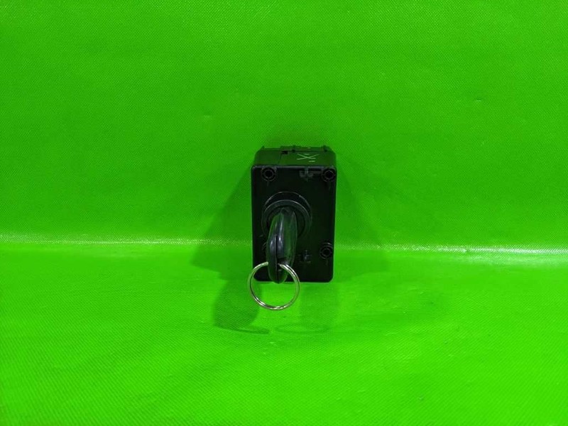 10 RAM 1500 IGNITION NODE MODULE W/KEY OEM 4336-14
